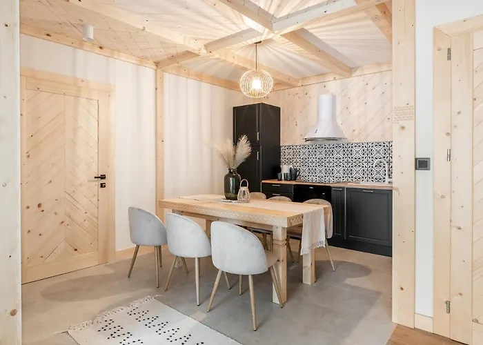 Folkova 21 - ביאלי דונאייק