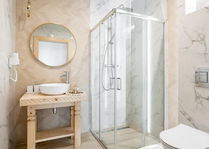 Folkova 21 - * ביאלי דונאייק