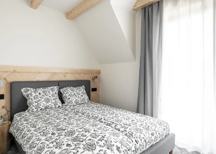 Folkova 21 - * ביאלי דונאייק